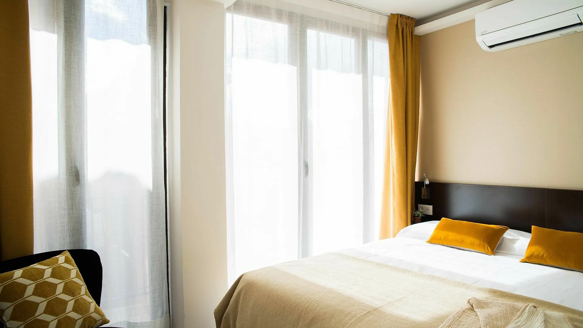 Apartamentos Puente Del Carbon Granada Španělsko